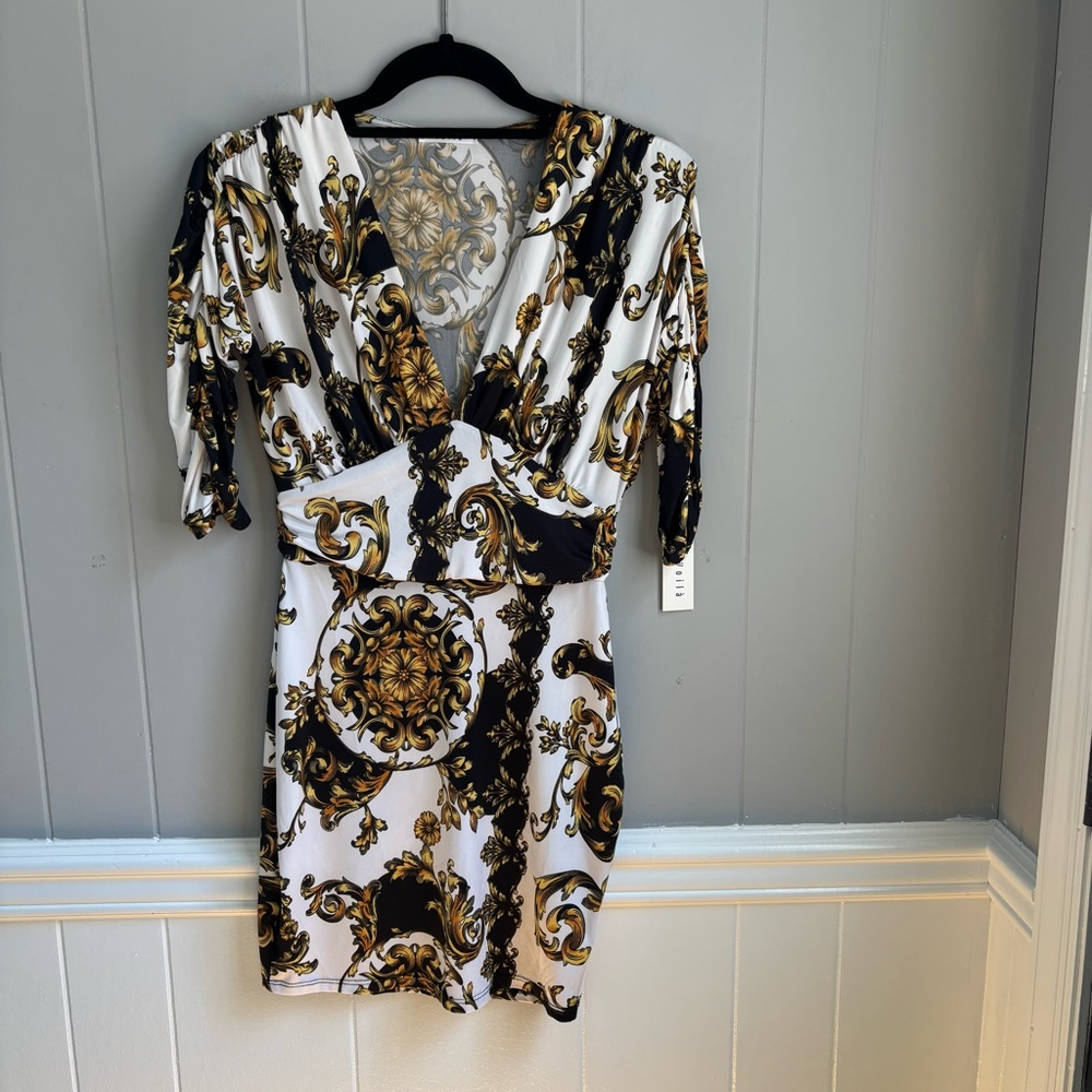 Voila Y2K Elegant Plunge Neck Gold and Black Patterned Mini Dress 3/4 Sleeves.
